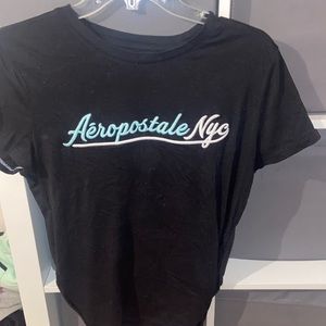 Black blue and white tee